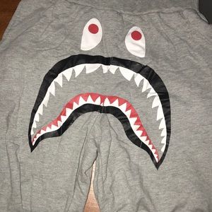 🦁🙊Men’s BAPE Shorts‼️